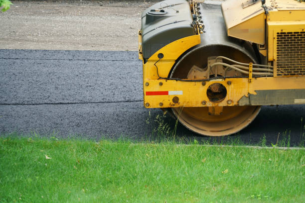 Best Driveway Pavers Contractor  in Greenwood, MS